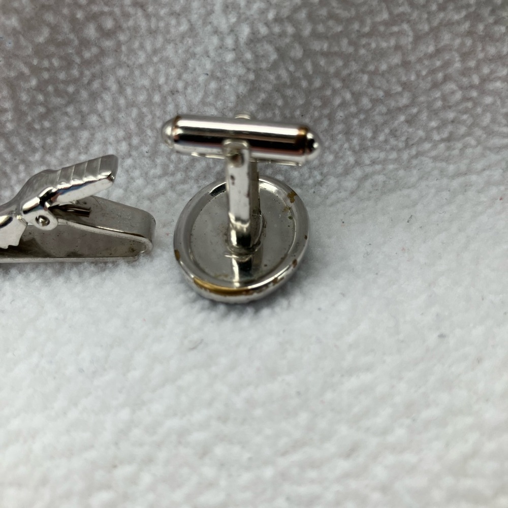 Vintage Silver Color Oval Monogram Cufflinks and Tie Clip Set - E or C Initial - Picture 10 of 11